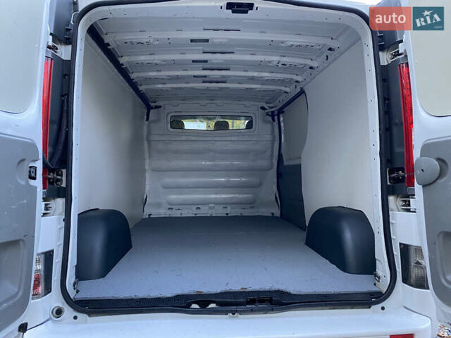 Білий Ніссан Прімастар, об'ємом двигуна 2 л та пробігом 257 тис. км за 11900 $, фото 24 на Automoto.ua