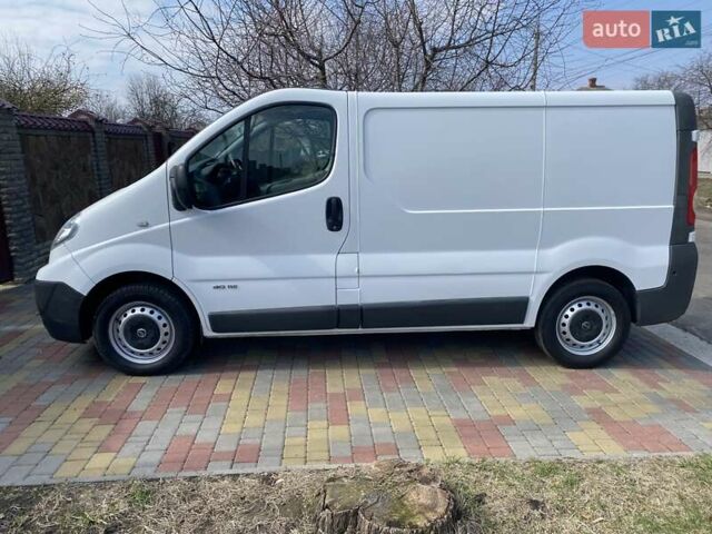 Білий Ніссан Прімастар, об'ємом двигуна 2 л та пробігом 130 тис. км за 12999 $, фото 6 на Automoto.ua