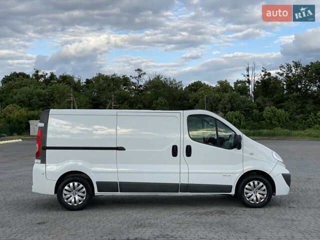 Белый Ниссан Примастар, объемом двигателя 2 л и пробегом 249 тыс. км за 11900 $, фото 14 на Automoto.ua