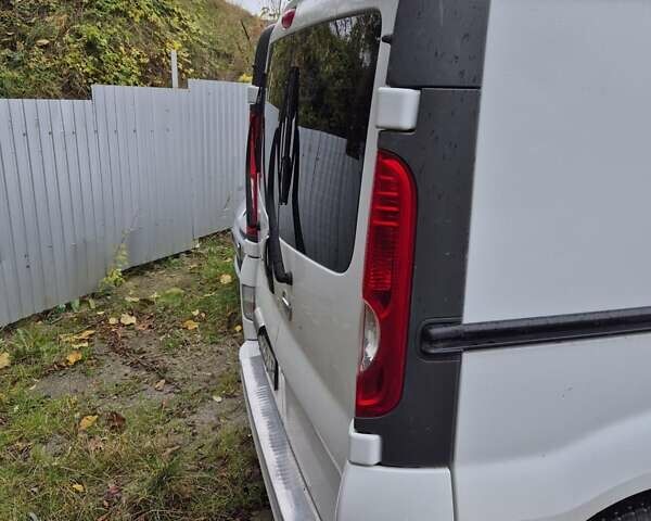 Білий Ніссан Прімастар, об'ємом двигуна 2 л та пробігом 186 тис. км за 13100 $, фото 4 на Automoto.ua