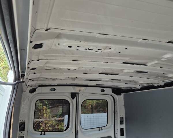 Білий Ніссан Прімастар, об'ємом двигуна 2 л та пробігом 186 тис. км за 13100 $, фото 17 на Automoto.ua