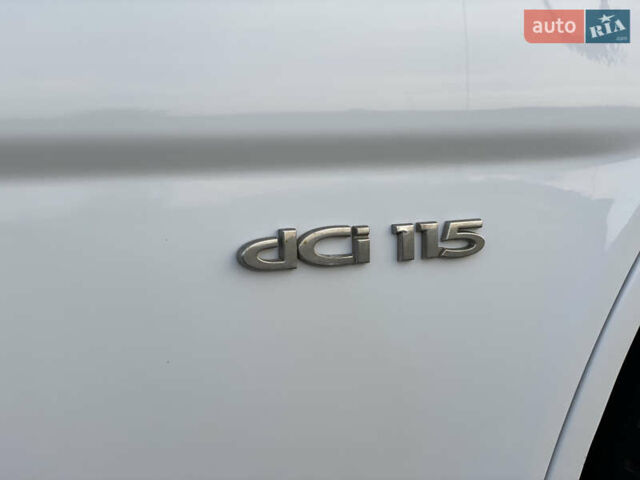 Білий Ніссан Прімастар, об'ємом двигуна 2 л та пробігом 257 тис. км за 11900 $, фото 28 на Automoto.ua