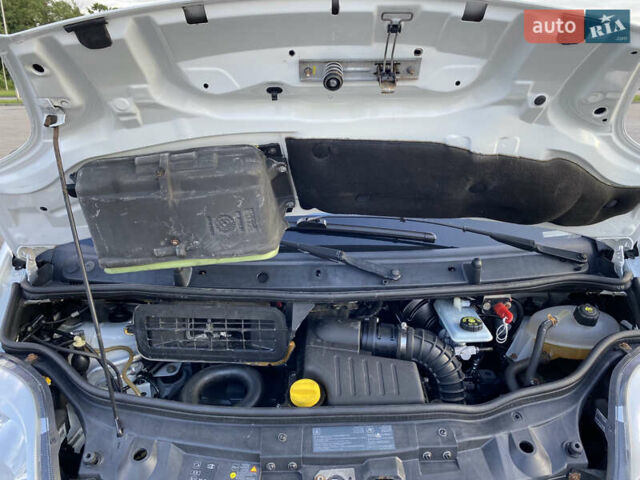 Белый Ниссан Примастар, объемом двигателя 2 л и пробегом 249 тыс. км за 11900 $, фото 39 на Automoto.ua