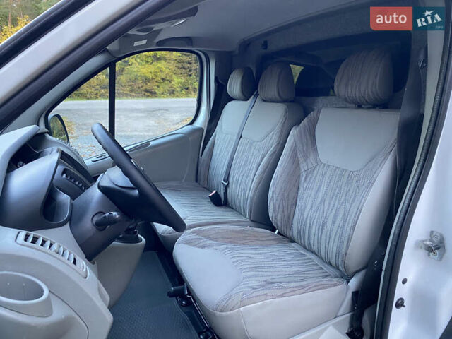 Білий Ніссан Прімастар, об'ємом двигуна 2 л та пробігом 257 тис. км за 11900 $, фото 30 на Automoto.ua