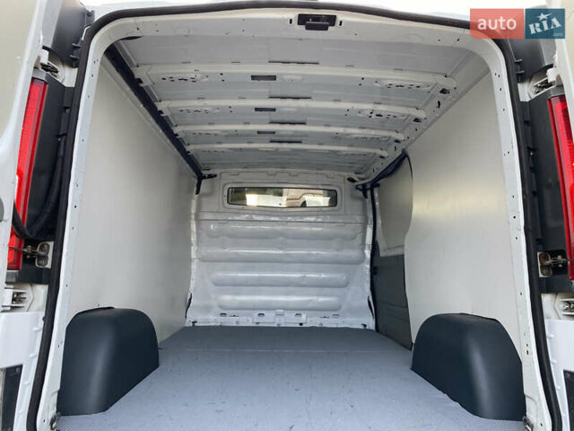 Білий Ніссан Прімастар, об'ємом двигуна 2 л та пробігом 257 тис. км за 11900 $, фото 52 на Automoto.ua