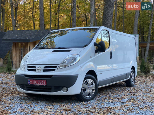 Білий Ніссан Прімастар, об'ємом двигуна 2 л та пробігом 257 тис. км за 11900 $, фото 6 на Automoto.ua