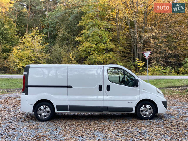 Білий Ніссан Прімастар, об'ємом двигуна 2 л та пробігом 257 тис. км за 11900 $, фото 16 на Automoto.ua