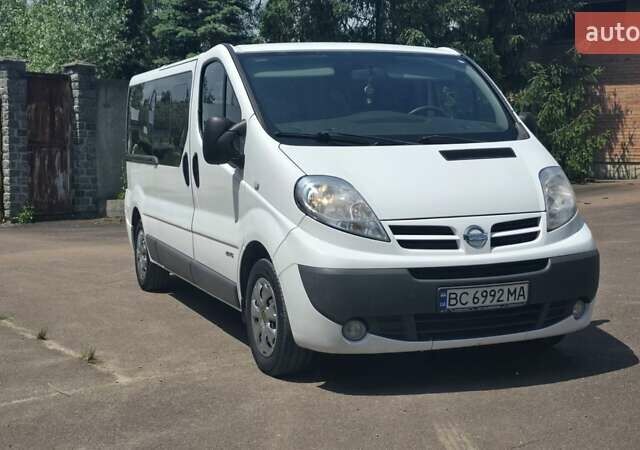Белый Ниссан Примастар, объемом двигателя 2 л и пробегом 237 тыс. км за 14000 $, фото 84 на Automoto.ua