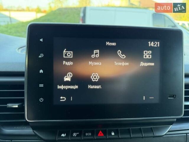 Білий Ніссан Прімастар, об'ємом двигуна 2 л та пробігом 94 тис. км за 25900 $, фото 18 на Automoto.ua