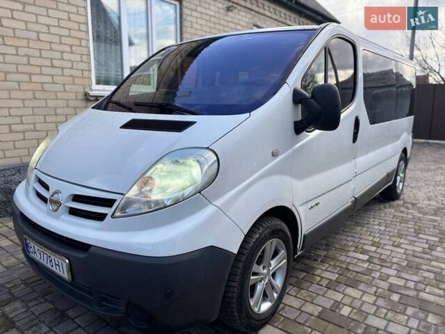 Белый Ниссан Примастар, объемом двигателя 2 л и пробегом 325 тыс. км за 10700 $, фото 3 на Automoto.ua