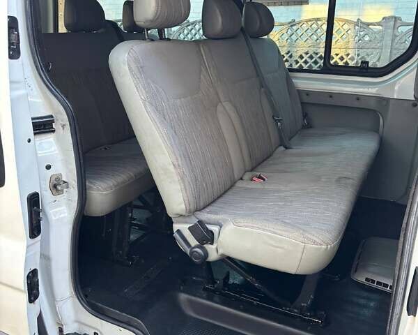 Белый Ниссан Примастар, объемом двигателя 2 л и пробегом 325 тыс. км за 10700 $, фото 19 на Automoto.ua