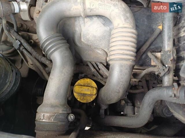 Черный Ниссан Примастар, объемом двигателя 2 л и пробегом 352 тыс. км за 7800 $, фото 25 на Automoto.ua