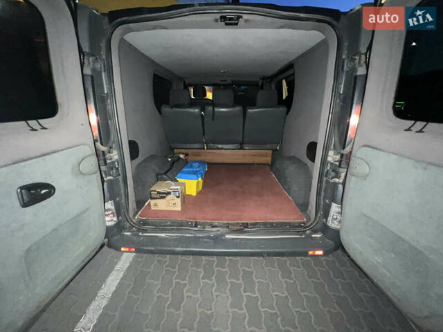 Чорний Ніссан Прімастар, об'ємом двигуна 1.87 л та пробігом 372 тис. км за 6499 $, фото 5 на Automoto.ua
