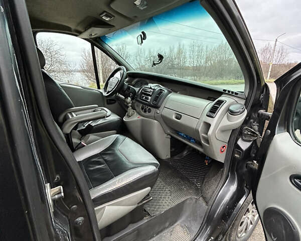 Черный Ниссан Примастар, объемом двигателя 2.46 л и пробегом 314 тыс. км за 8200 $, фото 18 на Automoto.ua