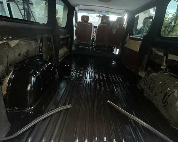 Черный Ниссан Примастар, объемом двигателя 2.46 л и пробегом 285 тыс. км за 8299 $, фото 10 на Automoto.ua