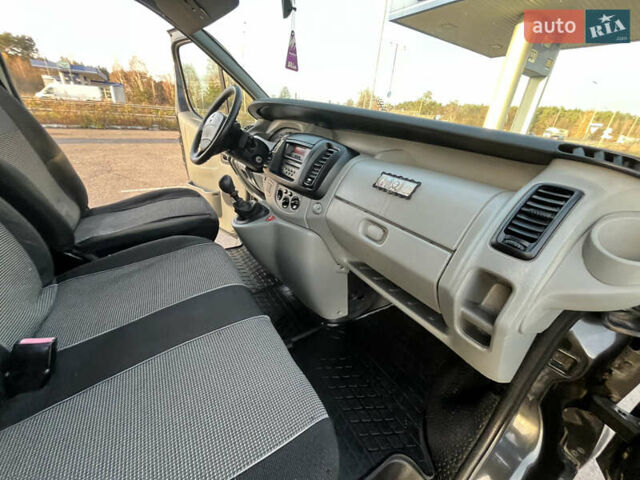 Черный Ниссан Примастар, объемом двигателя 2 л и пробегом 200 тыс. км за 9799 $, фото 107 на Automoto.ua