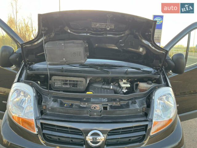 Черный Ниссан Примастар, объемом двигателя 2 л и пробегом 200 тыс. км за 9799 $, фото 135 на Automoto.ua