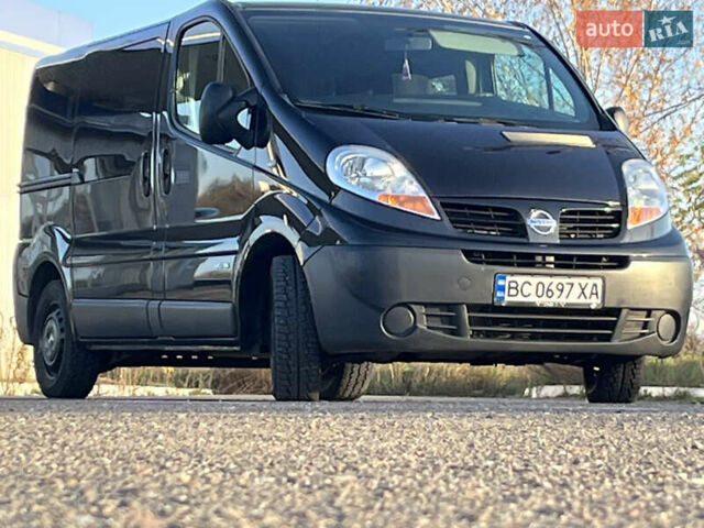 Черный Ниссан Примастар, объемом двигателя 2 л и пробегом 200 тыс. км за 9799 $, фото 8 на Automoto.ua