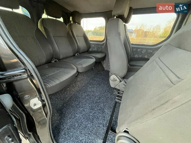 Черный Ниссан Примастар, объемом двигателя 2 л и пробегом 200 тыс. км за 9799 $, фото 122 на Automoto.ua