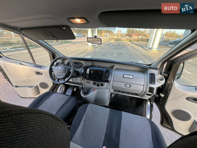 Черный Ниссан Примастар, объемом двигателя 2 л и пробегом 200 тыс. км за 9799 $, фото 116 на Automoto.ua