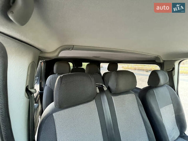 Черный Ниссан Примастар, объемом двигателя 2 л и пробегом 200 тыс. км за 9799 $, фото 115 на Automoto.ua