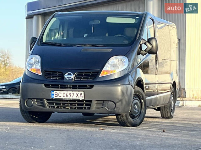 Черный Ниссан Примастар, объемом двигателя 2 л и пробегом 200 тыс. км за 9799 $, фото 1 на Automoto.ua