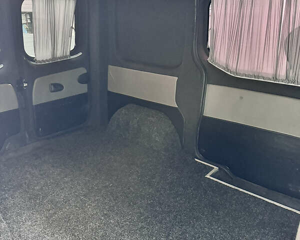 Чорний Ніссан Прімастар, об'ємом двигуна 2 л та пробігом 150 тис. км за 12200 $, фото 7 на Automoto.ua