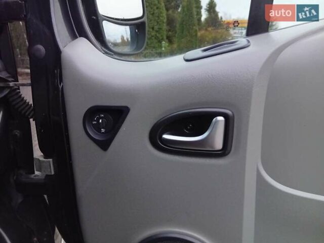 Черный Ниссан Примастар, объемом двигателя 2 л и пробегом 211 тыс. км за 14800 $, фото 8 на Automoto.ua