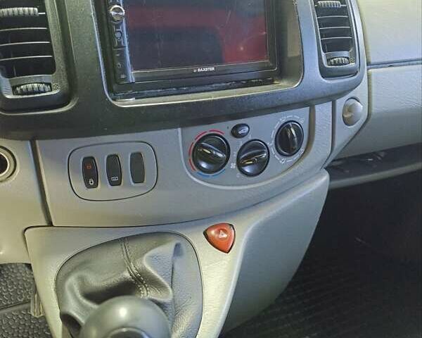 Красный Ниссан Примастар, объемом двигателя 2 л и пробегом 413 тыс. км за 6999 $, фото 18 на Automoto.ua