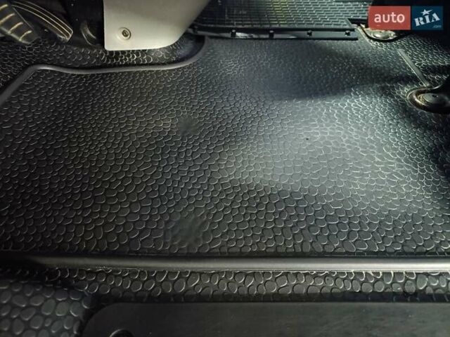 Красный Ниссан Примастар, объемом двигателя 2 л и пробегом 413 тыс. км за 6999 $, фото 17 на Automoto.ua