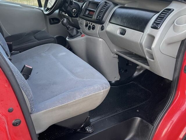 Червоний Ніссан Прімастар, об'ємом двигуна 1.9 л та пробігом 500 тис. км за 3100 $, фото 11 на Automoto.ua