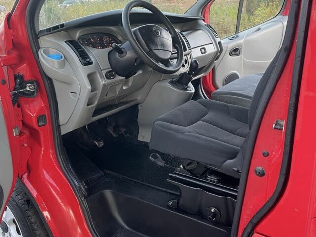 Червоний Ніссан Прімастар, об'ємом двигуна 1.9 л та пробігом 500 тис. км за 3100 $, фото 10 на Automoto.ua