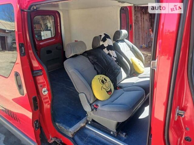 Красный Ниссан Примастар, объемом двигателя 1.87 л и пробегом 300 тыс. км за 7100 $, фото 7 на Automoto.ua