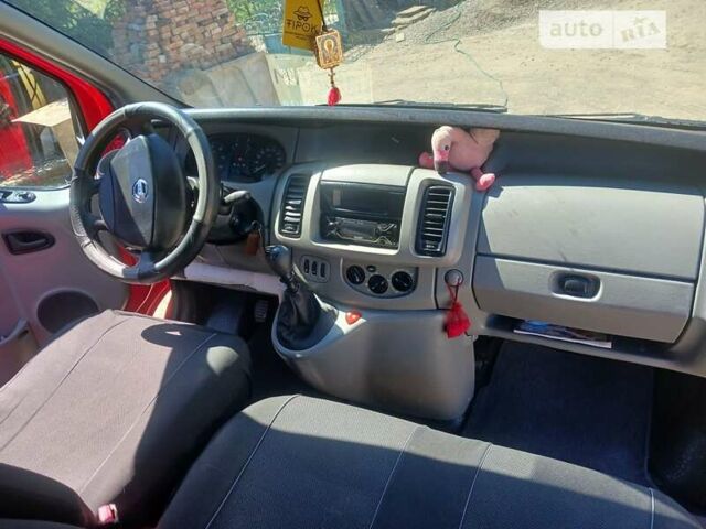 Красный Ниссан Примастар, объемом двигателя 1.87 л и пробегом 300 тыс. км за 7100 $, фото 4 на Automoto.ua