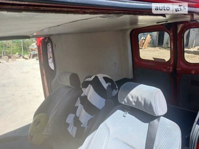 Красный Ниссан Примастар, объемом двигателя 1.87 л и пробегом 300 тыс. км за 7100 $, фото 2 на Automoto.ua