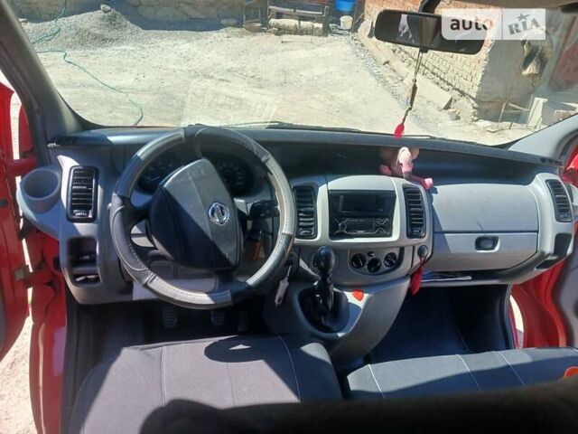 Красный Ниссан Примастар, объемом двигателя 1.87 л и пробегом 300 тыс. км за 7100 $, фото 3 на Automoto.ua