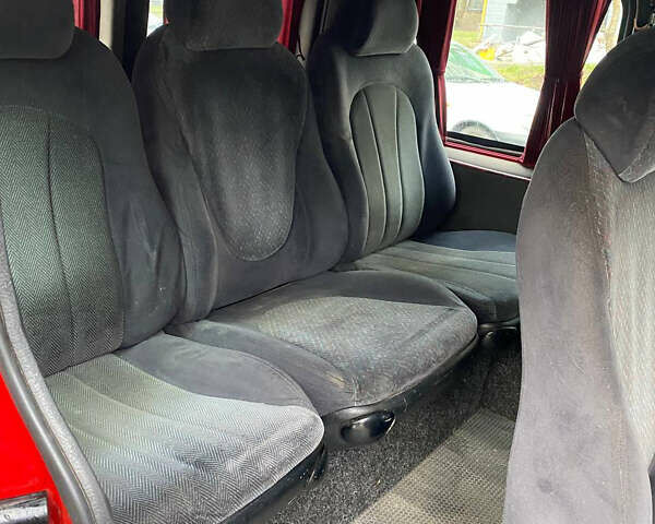 Червоний Ніссан Прімастар, об'ємом двигуна 1.9 л та пробігом 570 тис. км за 7300 $, фото 3 на Automoto.ua