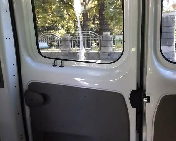 Ниссан Примастар, объемом двигателя 2 л и пробегом 217 тыс. км за 11850 $, фото 75 на Automoto.ua