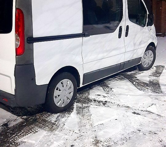 Ніссан Прімастар, об'ємом двигуна 2 л та пробігом 353 тис. км за 7999 $, фото 6 на Automoto.ua