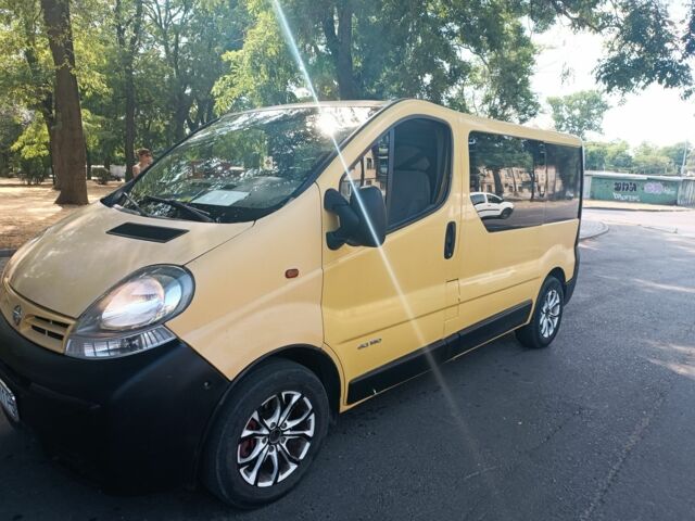 Желтый Ниссан Примастар, объемом двигателя 2.5 л и пробегом 450 тыс. км за 5200 $, фото 4 на Automoto.ua