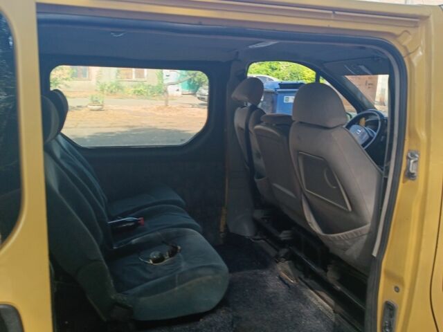 Желтый Ниссан Примастар, объемом двигателя 2.5 л и пробегом 450 тыс. км за 5200 $, фото 6 на Automoto.ua