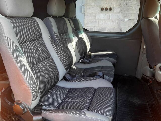 Желтый Ниссан Примастар, объемом двигателя 1.9 л и пробегом 310 тыс. км за 7900 $, фото 7 на Automoto.ua