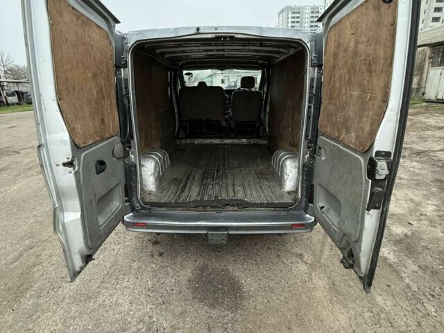 Серый Ниссан Примастар, объемом двигателя 1.9 л и пробегом 183 тыс. км за 3500 $, фото 7 на Automoto.ua