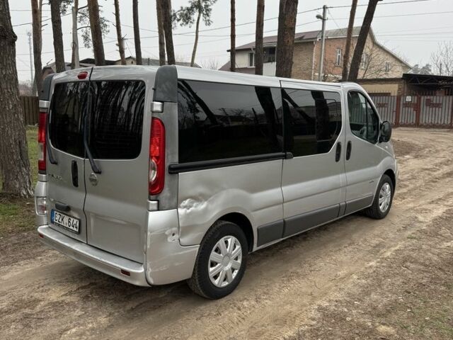 Сірий Ніссан Прімастар, об'ємом двигуна 2 л та пробігом 240 тис. км за 5000 $, фото 4 на Automoto.ua