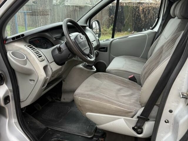 Сірий Ніссан Прімастар, об'ємом двигуна 2 л та пробігом 240 тис. км за 5000 $, фото 9 на Automoto.ua