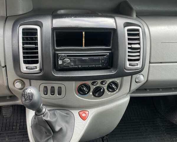 Сірий Ніссан Прімастар, об'ємом двигуна 1.87 л та пробігом 495 тис. км за 7800 $, фото 12 на Automoto.ua