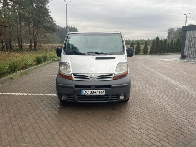 Серый Ниссан Примастар, объемом двигателя 2.5 л и пробегом 345 тыс. км за 7000 $, фото 2 на Automoto.ua