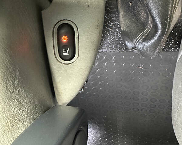 Серый Ниссан Примастар, объемом двигателя 1.9 л и пробегом 425 тыс. км за 6350 $, фото 24 на Automoto.ua