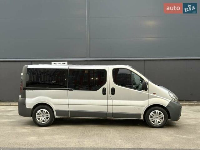 Серый Ниссан Примастар, объемом двигателя 2.5 л и пробегом 285 тыс. км за 7350 $, фото 9 на Automoto.ua