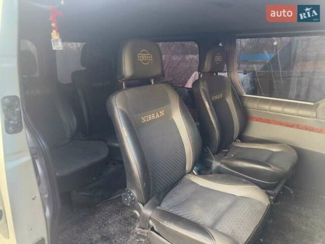 Серый Ниссан Примастар, объемом двигателя 2.46 л и пробегом 350 тыс. км за 6100 $, фото 4 на Automoto.ua